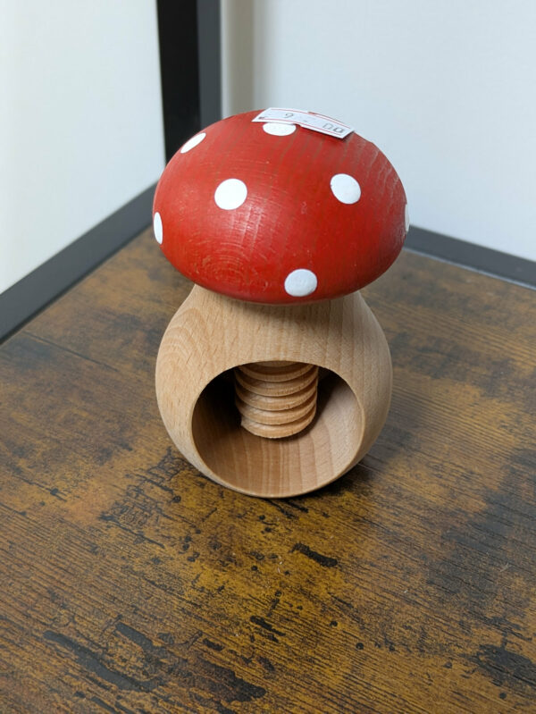 Casse noix Champignon